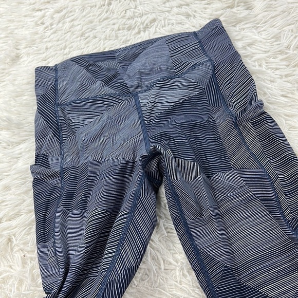 Lululemon Speed Up Crop (21") Etch Hail Midnight Navy - Picture 2 of 7